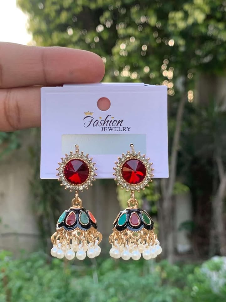 Classic Contrast Jhumki Earrings