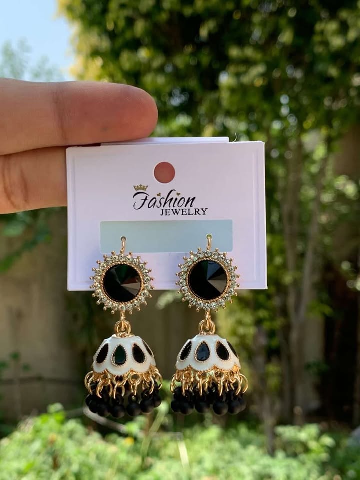 Antique Contrast Jhumki Earrings