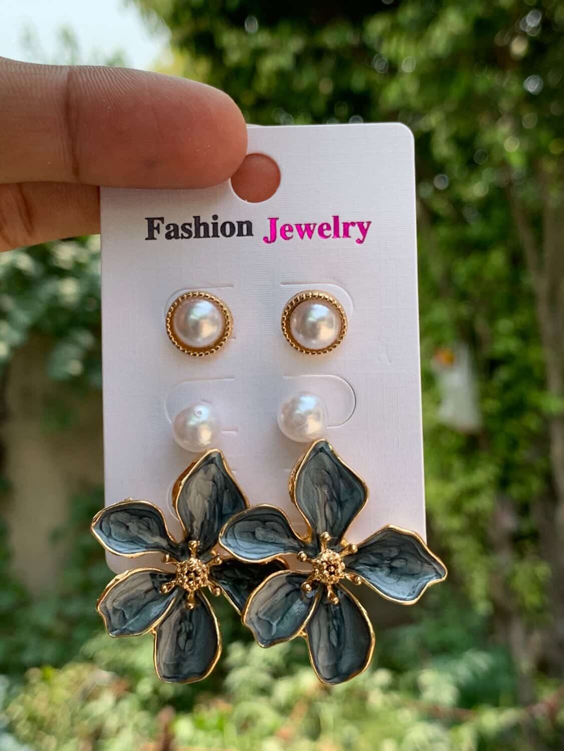 Midnight Bloom & Pearl Stud Set