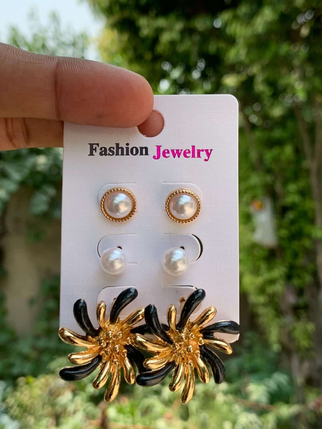 Golden Sunburst & Pearl Stud Set