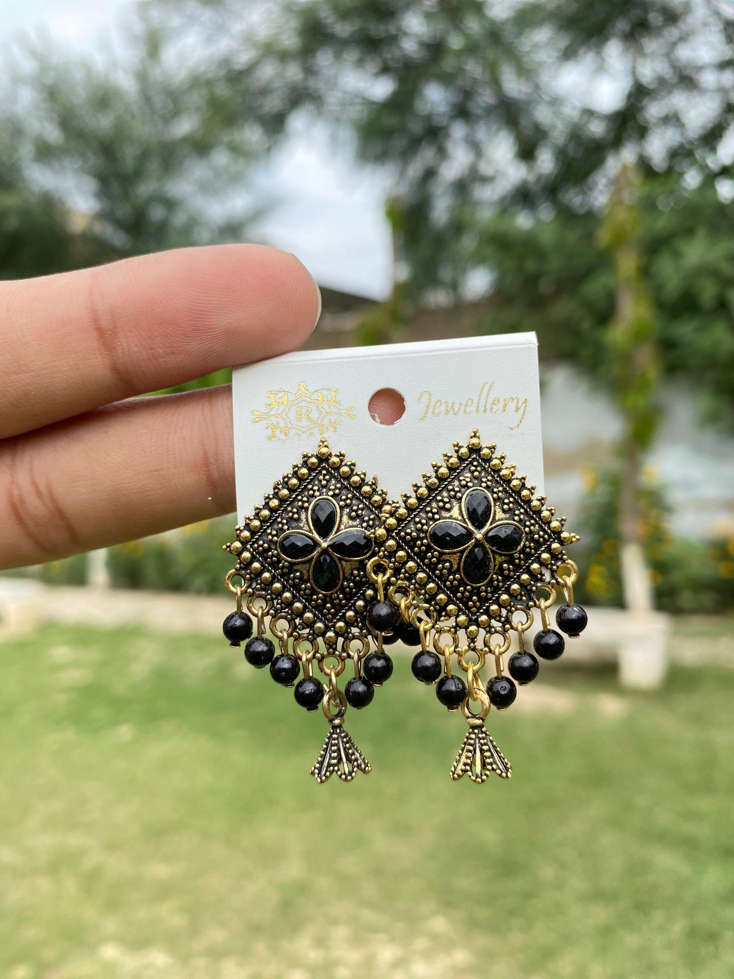 The Antique Onyx Diamond Drop